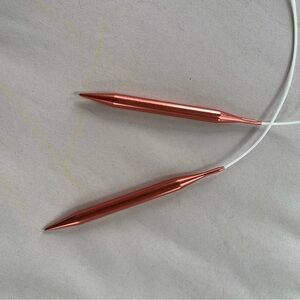 Metallic Red Loop Knitting Needles